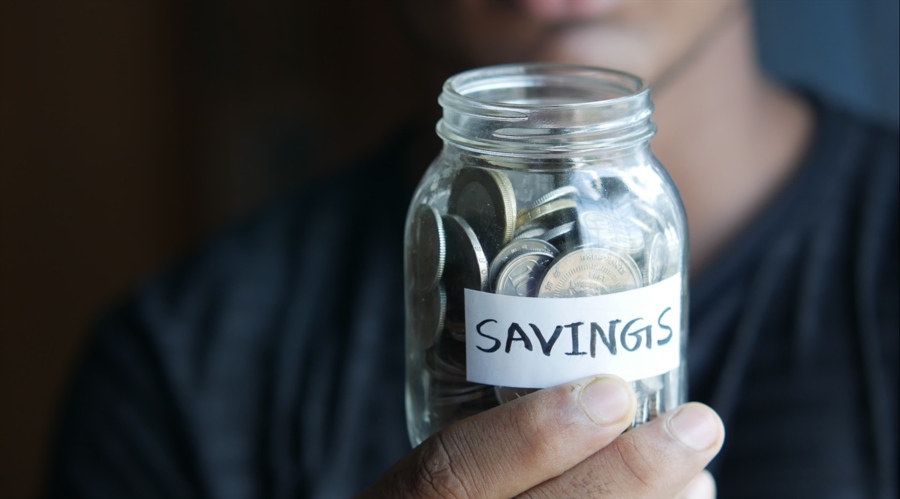 在AI与量子计算光环下，IBM(IBM.US)未能交出理想业绩，市场从“科技狂热”回归理智