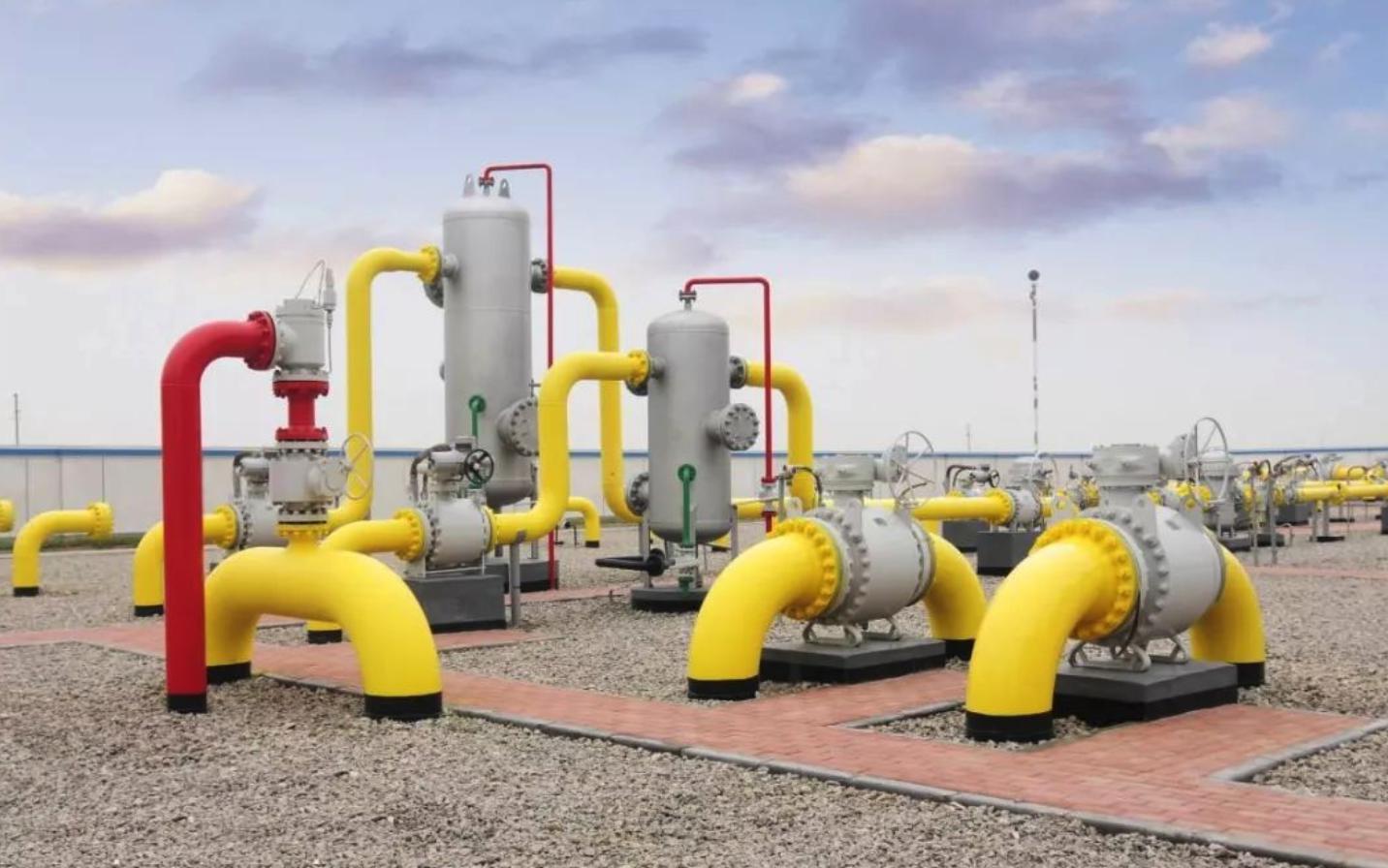 市领导到港北区走访慰问党员